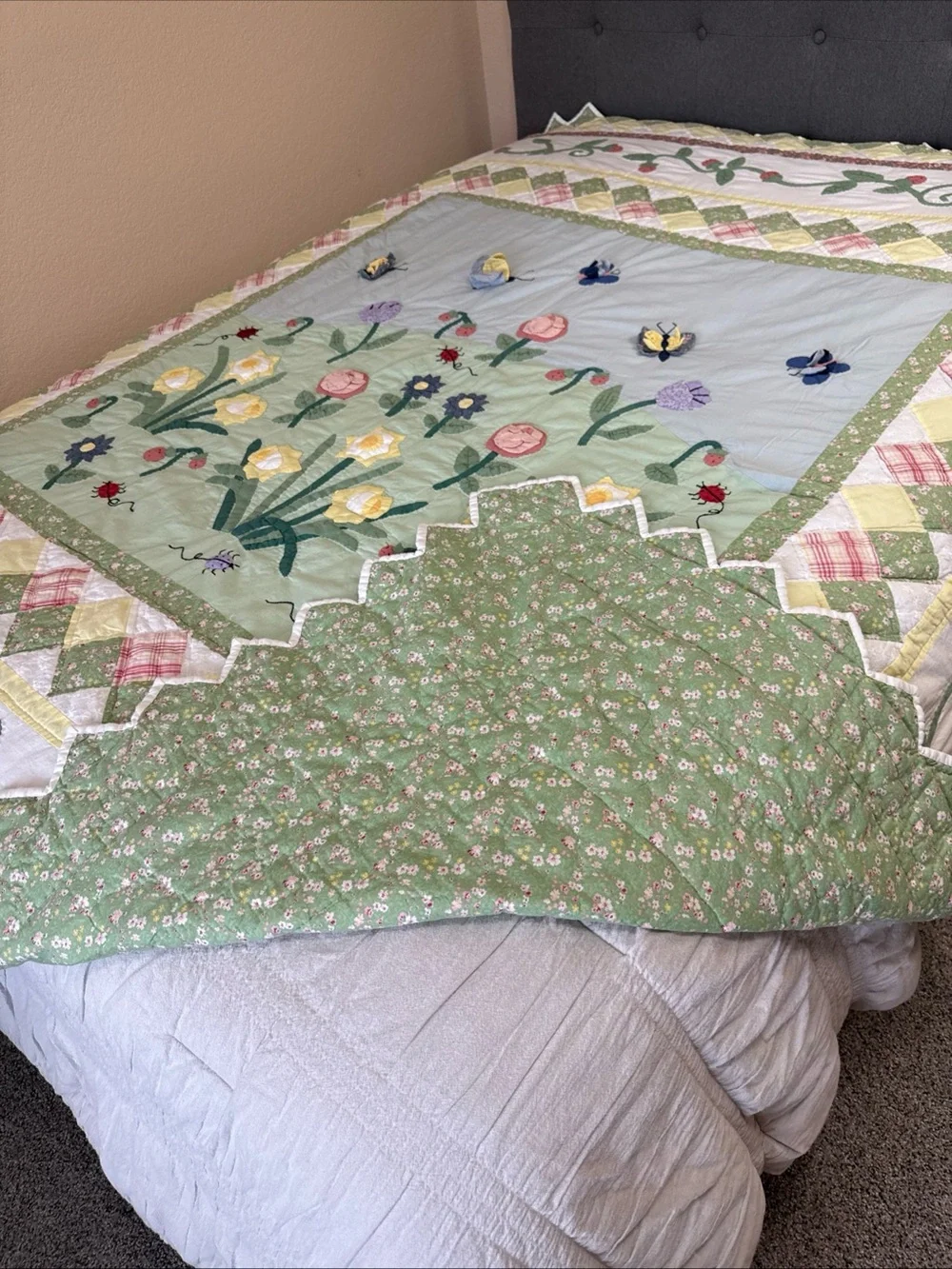 Vtg Floral Patchwork Quilt Applique Butterflies Prairie Point Edge Sz Full 80''